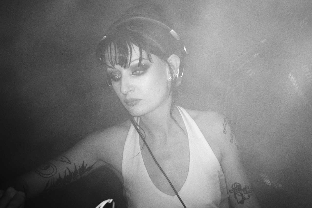  © Anahita Asadifar