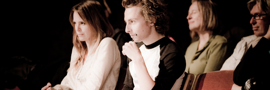 Aktuelle Fotos, Musikvideos, Interviews und Berichte vom Elevate Festival 2011