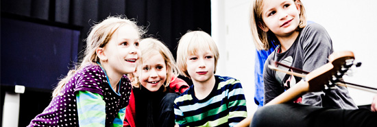 Aktuelle Fotos, Musikvideos, Interviews und Berichte vom Elevate Festival 2011