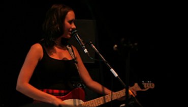 Unterstützen - Pink Noise Girls Rock Camp Unterstützen - Pink Noise Girls Rock Camp