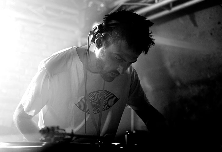 Sun People (c) Stefan Lozar